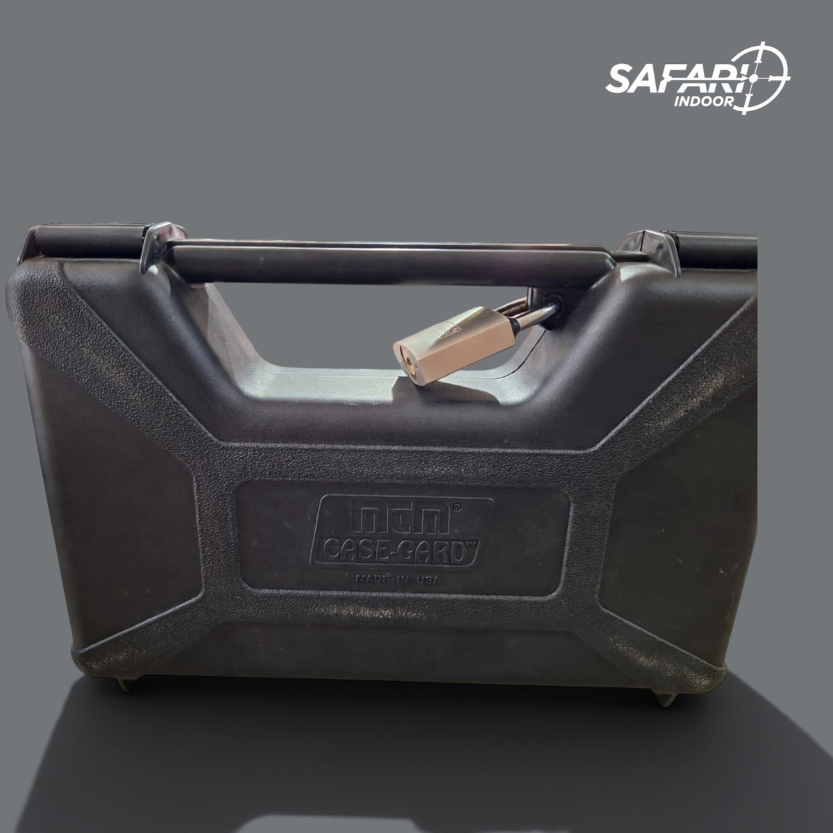 ESTUCHE RIGIDO MTM PARA UNA PISTOLA / CON PORTA CANDADO / ESPUMA PROTECTORA