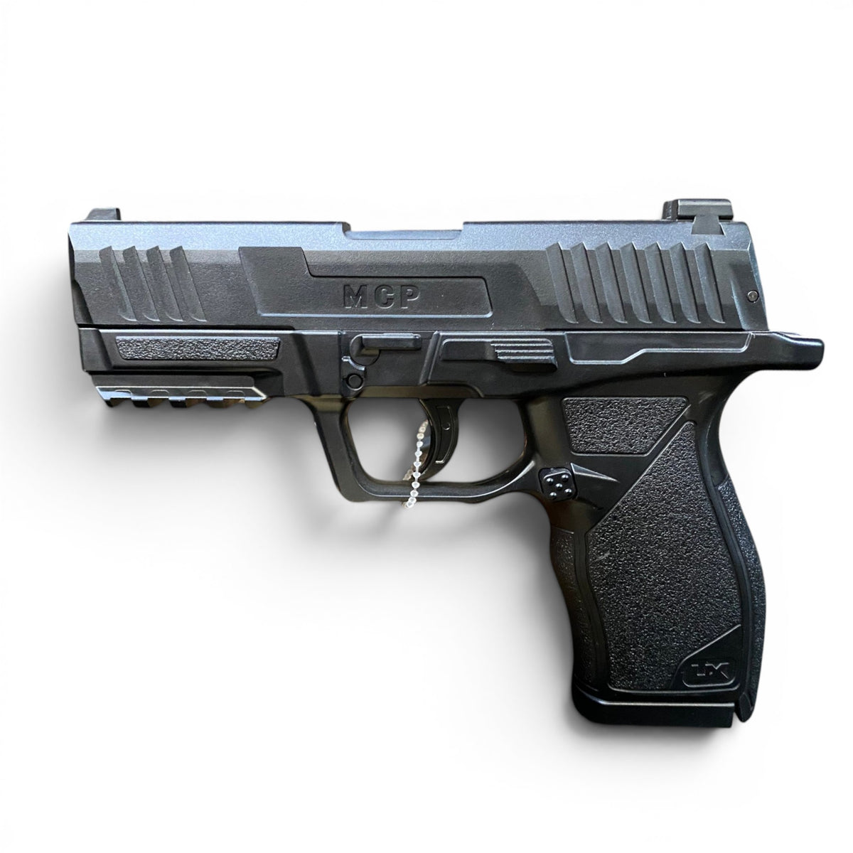 PISTOLA UMAREX MCP BB EN KIT CO2 / AIRE COMPRIMIDO/ TIRO AL BLANCO