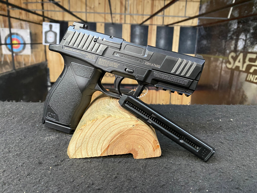 PISTOLA UMAREX MCP BB EN KIT CO2 / AIRE COMPRIMIDO/ TIRO AL BLANCO