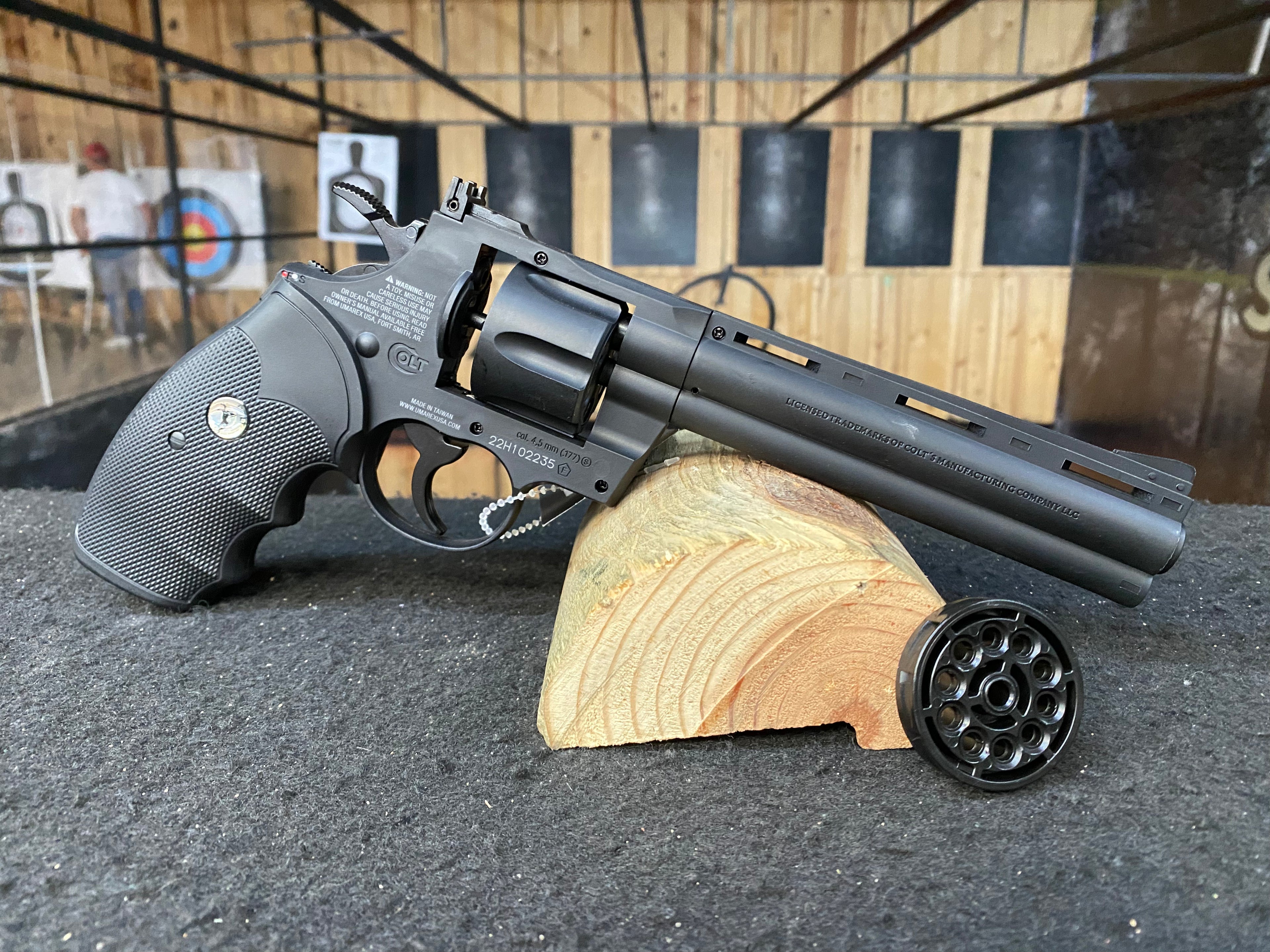 PISTOLA UMAREX COLT PHYTON / CO2 / AIRE COMPRIMIDO / TIRO AL BLANCO